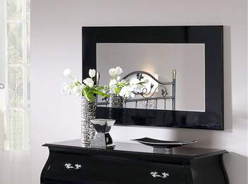 Espejo Negro LD E-96 - Espejo rectangular, con marco lacado en color negro brillo