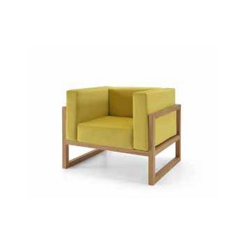 Sillón Mod. 600 - Sillón tapizado con estructura de madera