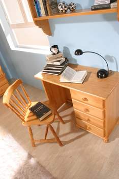 Escritorio Pino c/Cajonera - Mesa de escritorio con cajonera integrada, de madera de pino maciza