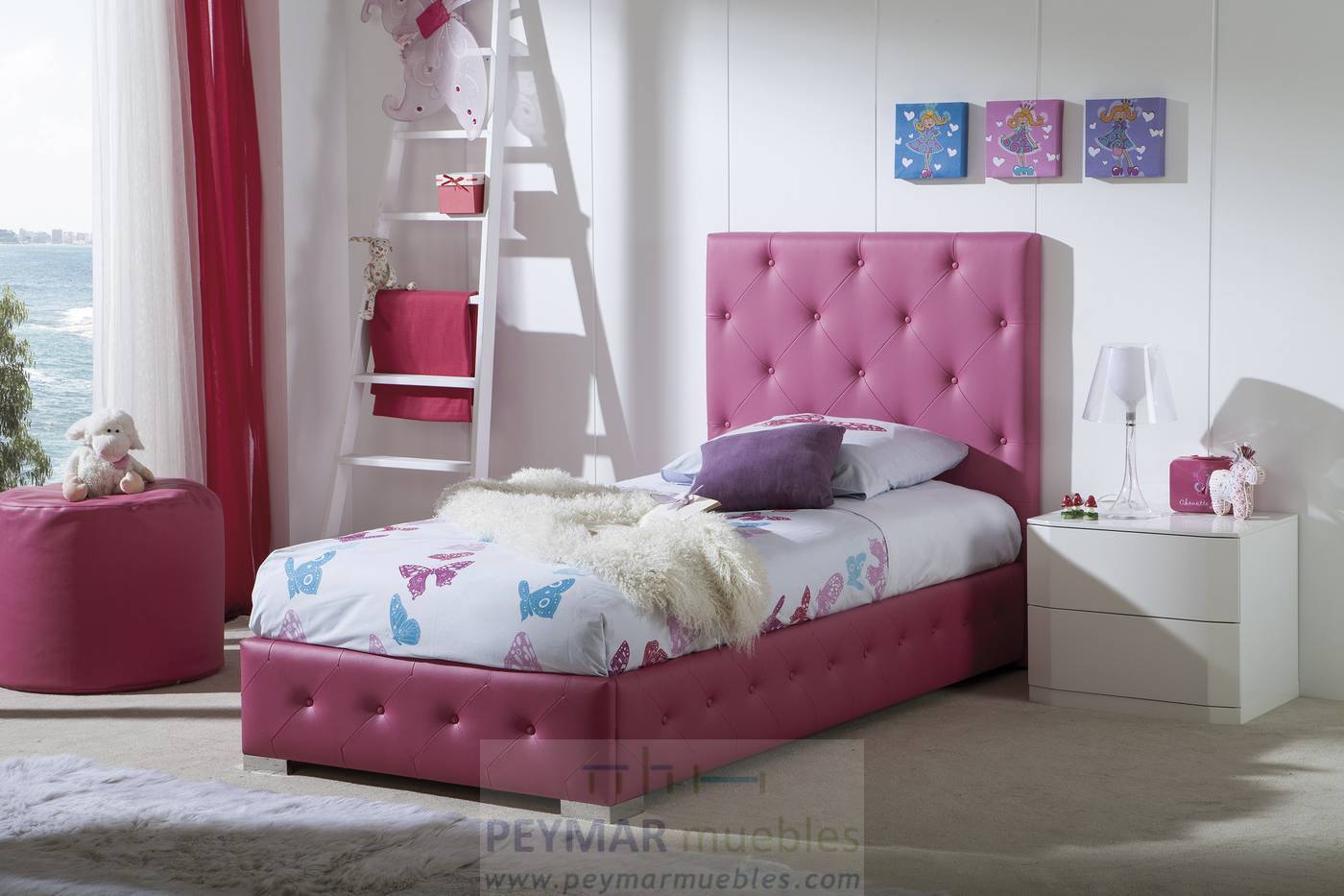 Cama con bañera fija juvenil tapizada en polipiel, tela o terciopelo,  disponible en varios colores.