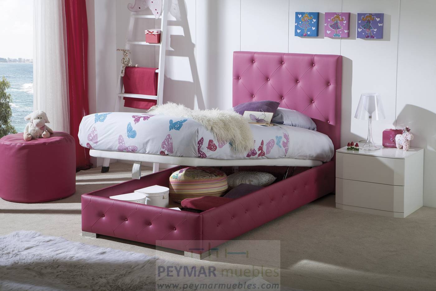 Cama juvenil con canapé abatible tapizada en polipiel, tela o terciopelo,  disponible en varios colores.