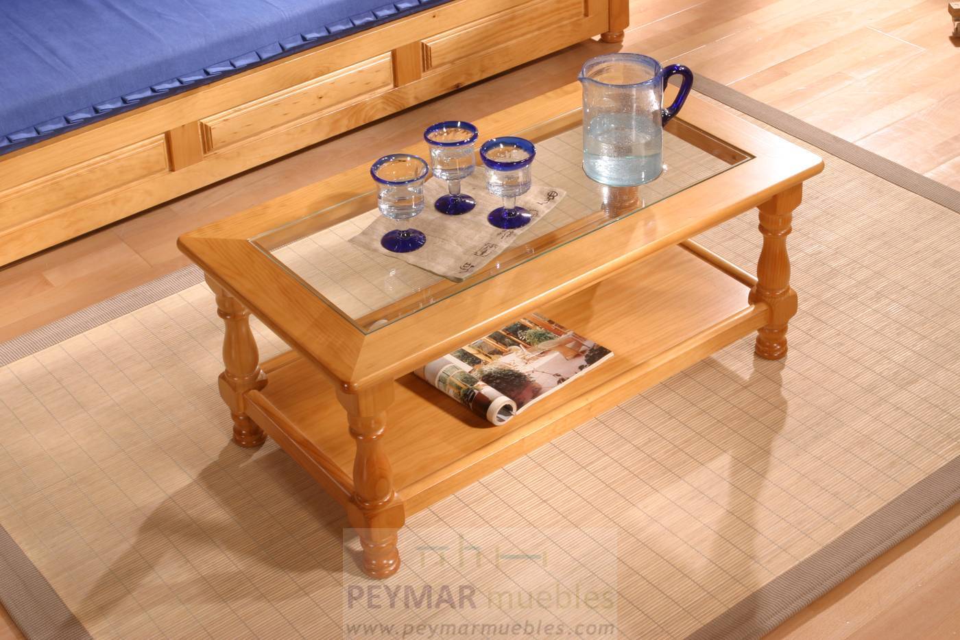 Mesa de centro rectangular de madera de pino, con revistero y tapa de cristal