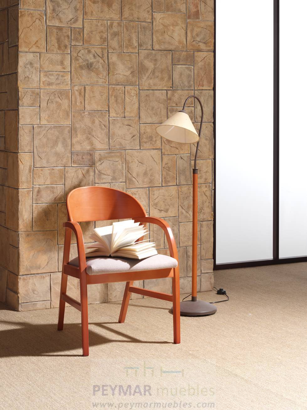 Silla de comedor con brazos, de madera de haya maciza