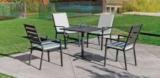 Set mesa ▢80 + 4 sillones, aluminio  [Boston-Pal] de Hevea - Conjunto para jardín y terraza: Mesa cuadrada de aluminio con tablero lamas de aluminio + 4 sillones de aluminio. Disponible en color blanco, antracita, champagne, plata o marrón.