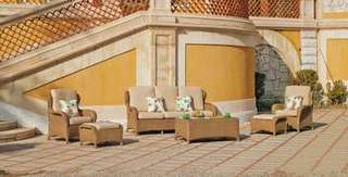 Set Loom Lux Banué-8 de Hevea - Conjunto de fibra natural reforzada para jardín. Formada por: sofá 3 plazas + 2 sillones + mesa de centro + cojines