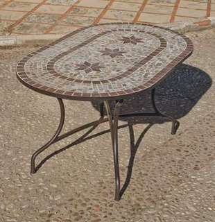 Mesa Mosaico Luana-150 de Hevea - Mesa de forja para jardín, con patas reforzadas y panel de mosaico ovalado de 150 cm.