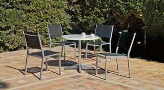 Set Aluminio Luna/Sion-80/4 de Hevea - Conjunto aluminio: mesa redonda de aluminio, con tablero de Hevegalite  de 80 cm. y 4 sillas de aluminio color plata y textilen color gris