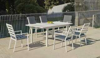 Set aluminio: mesa exten. ▯220 +8 sillones [Palma] de Hevea - Conjunto para jardín: mesa rectangular extensible 170/220 de aluminio, con tablero lamas de aluminio, + 8 sillones. Disponible en color blanco, antracita, champagne, plata, marrón o nude.