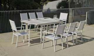 Mesa exten. ▯220 + 8 sillones, aluminio [Palma-Ro] de Hevea - Conjunto para jardín: mesa rectangular extensible 170/220 de aluminio con tablero lamas de aluminio + 8 sillones aluminio y textilen. Disponible en color blanco, antracita, champagne, plata, marrón o nude.