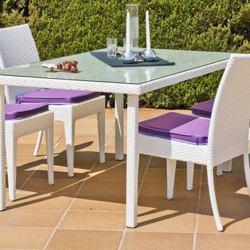 Mesa de comedor-jardín ▯150 de ratán  [Astorga] de Hevea - Mesa de 150 cm. de ratán sintético, para jardín o terraza, con tapa de cristal templado