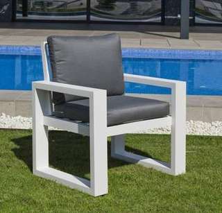 Sillón Aluminio Coloseo-30 de Hevea - Lujoso sillón de comedor para jardín o terraza. 100% aluminio color blanco, antracita o champagne.
