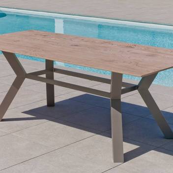 Mesa Alum y Piedra Veneto-220 de Hevea - Mesa de aluminio rectangular de 220 cm, con tablero de piedra sinterizada de alta calidad. Disponible en varios colores.