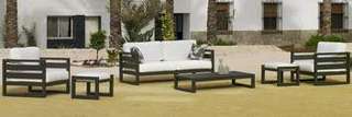 Sofá 2p + sillones + mesa + taburetes [Cosmos] de Hevea - Conjunto lujo de aluminio color blanco, antracita, champagne, plata, marrón o nude, para jardín: 1 sofá de 2 plazas + 2 sillones + 1 mesa de centro + 2 reposapiés.