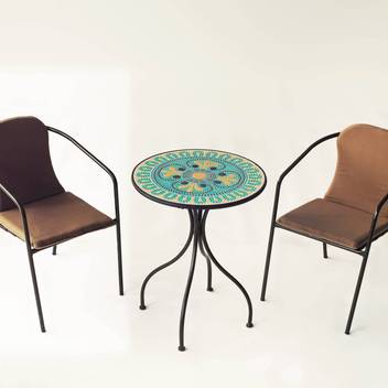 Set mesa mosaico ◯60 + 2 sillones [Dorian-Marsel] de Hevea - Conjunto para jardín o terraza: mesa de forja color antracita, con tablero mosaico de 60 cm + 2 sillones apilables de aluminio con cojín.