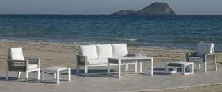 Sofá 3p + sillones + taburetes, aluminio[Estambul] de Hevea - Conjunto de aluminio para jardín: 1 sofá de 3 plazas + 2 sillones + 1 mesa de centro + 2 taburetes. Disponible en color blanco, gris, marrón o champagne.