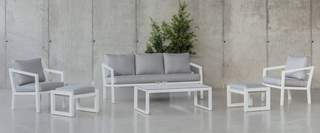 Set aluminio: sofá 3p + sillones + mesa [Acapulco] de Hevea - Conjunto aluminio luxe para jardín: 1 sofá 3 plazas + 2 sillones + 1 mesa de centro. Disponible en color blanco, antracita, champagne, plata, marrón o nude.<br><br><b>OFERTA VÁLIDA HASTA EL 30 DE JUNIO O FIN DE EXISTENCIAS</b>