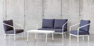 Set aluminio: sofá 2p + sillones + mesa [Alexis] de Hevea - Conjunto de aluminio para jardín: 1 sofá 2 plazas + 2 sillones + 1 mesa de centro. Estructura aluminio color blanco, antracita, champagne, plata, marrón o nude.
