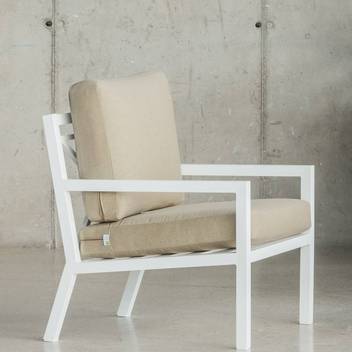 Sillón confort de aluminio para jardín [Dounvil] de Hevea - Cómodo sillón relax para exterior, de aluminio de alta gama, con cojines gran confort fácilmente desenfundables. Estructura aluminio color blanco, antracita, champagne, plata, marrón o nude.