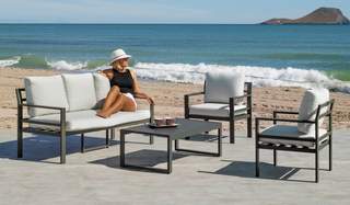 Sofá 3p + 2 sillones + mesa de aluminio [Glembor] de Hevea - Conjunto de aluminio para jardín: 1 sofá 3 plazas + 2 sillones + 1 mesa de centro. Disponible en color blanco, antracita, champagne, plata, marrón o nude.