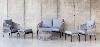 Sofá 2p aluminio-cuerda + sillones + mesa [Yina] de Hevea - Conjunto de aluminio para jardín color antracita y cuerda color gris: 1 sofá de 2 plazas + 2 sillones + 1 mesa de centro.