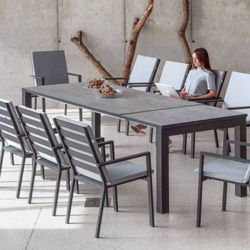 Mesa extensible ▯265 de aluminio y HPL [Bairon] de Hevea - Mesa para jardín de 200cm extensible a 265cm, con tablero de HPL ultra resistente. Estructura aluminio color blanco, antracita, champagne, plata, marrón o nude.