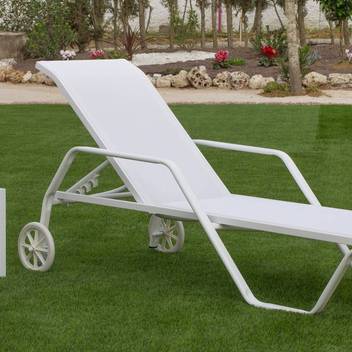 Cama/tumbona c/ruedas aluminio y textilen [Marina] de Hevea - Cama/tumbona apilable para jardín, con ruedas, de aluminio y textilen color blanco, antracita, champagne, plata, marrón o nude. Respaldo 5 posiciones.