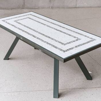 Mesa ▯230 de aluminio con tablero mosaico [Harnau] de Hevea - Mesa rectangular de 230 cm. para jardín. Estructura de aluminio color antracita. Tablero mosaico de piedra sinterizada de alta calidad.