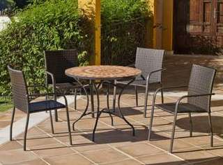 Conjunto Mosaico Priscila-Sevilla 90-4 de Hevea - Conjunto de acero color bronce: 1 mesa de acero forjado, con tablero mosaico + 4 sillones de acero y ratán sintético