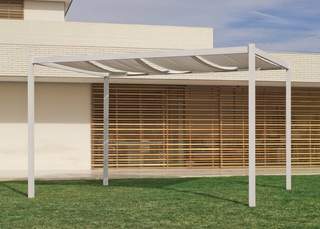 Pérgola Textilen Venecia de Hevea - Pérgola con toldo superior de textilen. Estructura y toldo de color blanco.