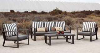 Set Aluminio Bolonia-8 de Hevea - Conjunto aluminio  lujo: 1 sofá de 3 plazas + 2 sillones + 1 mesa de centro + cojines. Disponible en color blanco, plata, bronce o antracita.