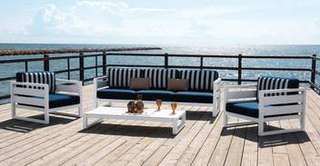 Set Aluminio Luxe Cosmos-8 de Hevea - Conjunto lujo de aluminio color blanco: 1 sofá de 3 plazas + 2 sillones + 1 mesa de centro + cojines.