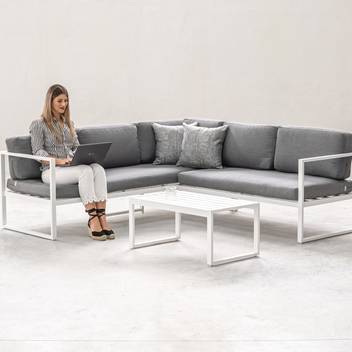 Rinconera 5 p de aluminio + mesa de centro [Adel] de Hevea - Rinconera modular de 5 plazas para jardín, con cojines desenfundables. Estructura de aluminio color blanco, antracita, champagne, plata, marrón o nude.
