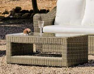 Mesa de centro ▯110 de ratán color natural[Amanda] de Hevea - Mesa de centro para jardín, de médula sintética color natural envejecido, con tapa de cristal templado.