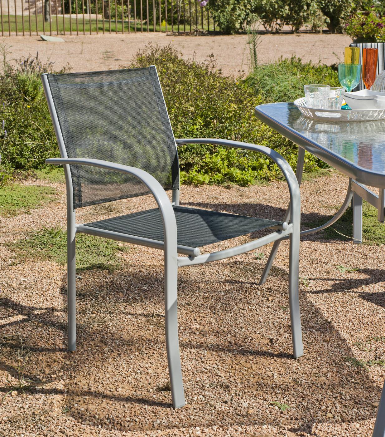 Conjunto Acero Antillas 90-4 - Conjunto de acero color plata: mesa redonda de 90 cm. Con tablero de cristal templado + 4 sillones de acero y textilen
