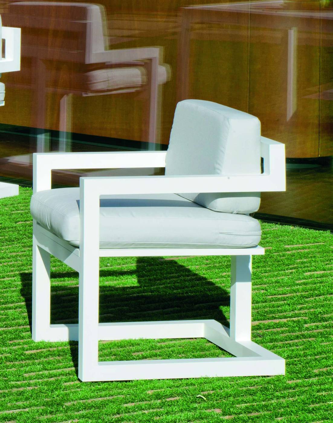 Set Aluminio Alhama-200/6 - Conjunto de aluminio color blanco o antracita. Mesa de comedor de 200cm. + 6 sillones con cojines tapizados en Dralón Lux.