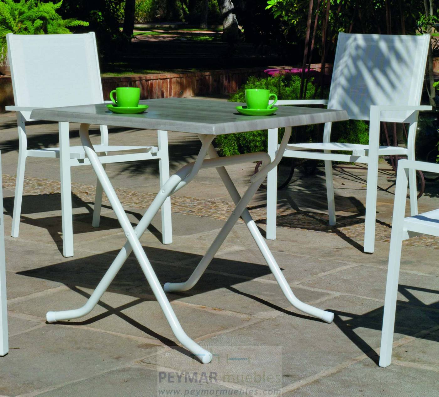 Mesa cuadrada plegable de 80 cm., estructura de aluminio color blanco y tablero heverzaplus gris imitación mármol