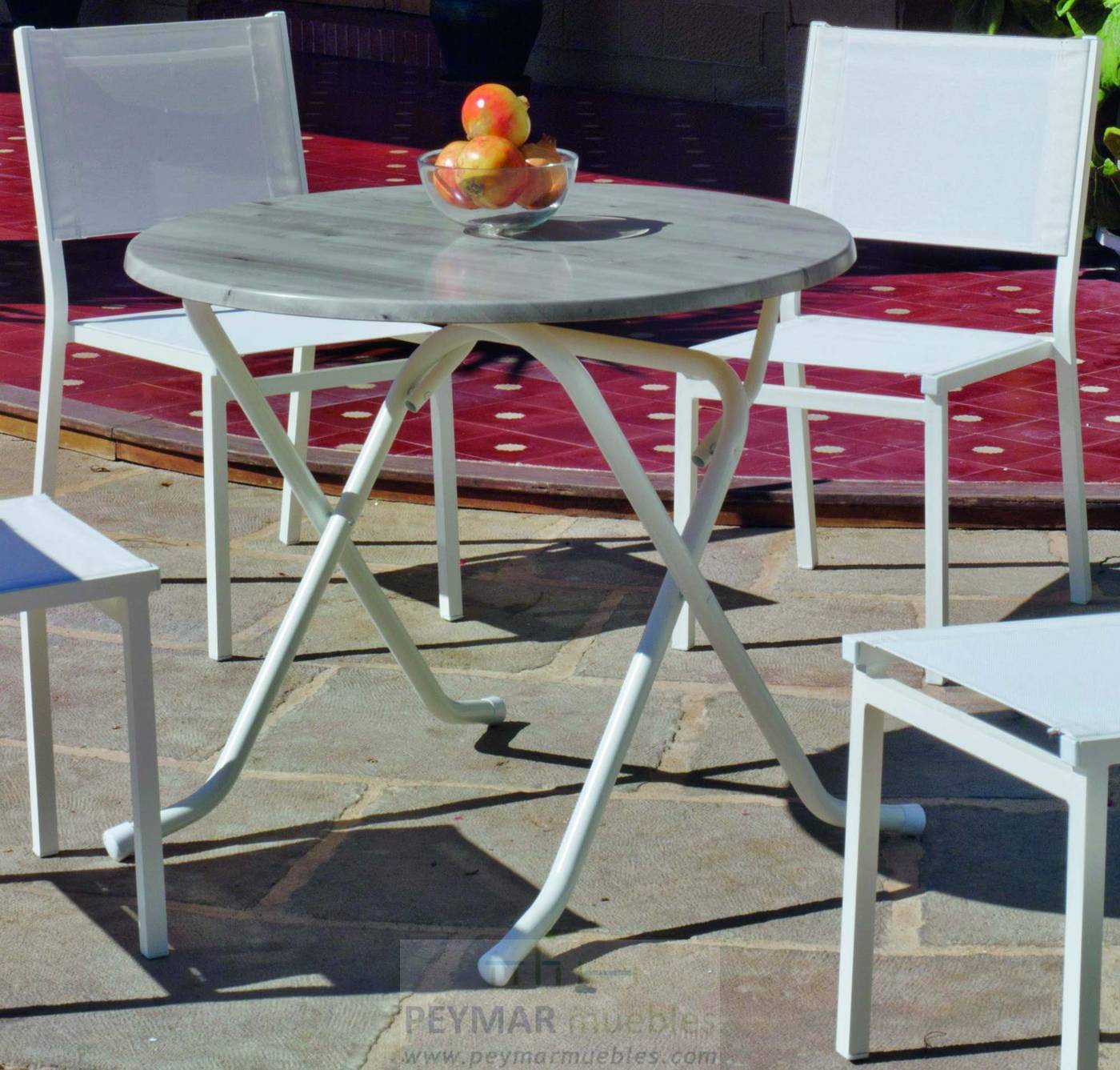 Mesa redonda plegable de 90 cm., estructura de aluminio color blanco y tablero heverzaplus gris imitación mármol