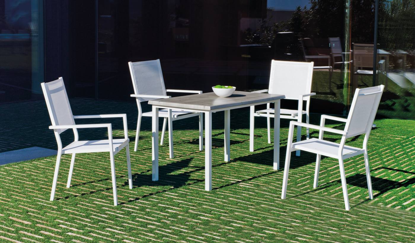 Conjunto aluminio color blanco, plata o antracita: mesa rectangular 120 cm. Con tablero de heverzaplus y 4 sillones de aluminio y textilen