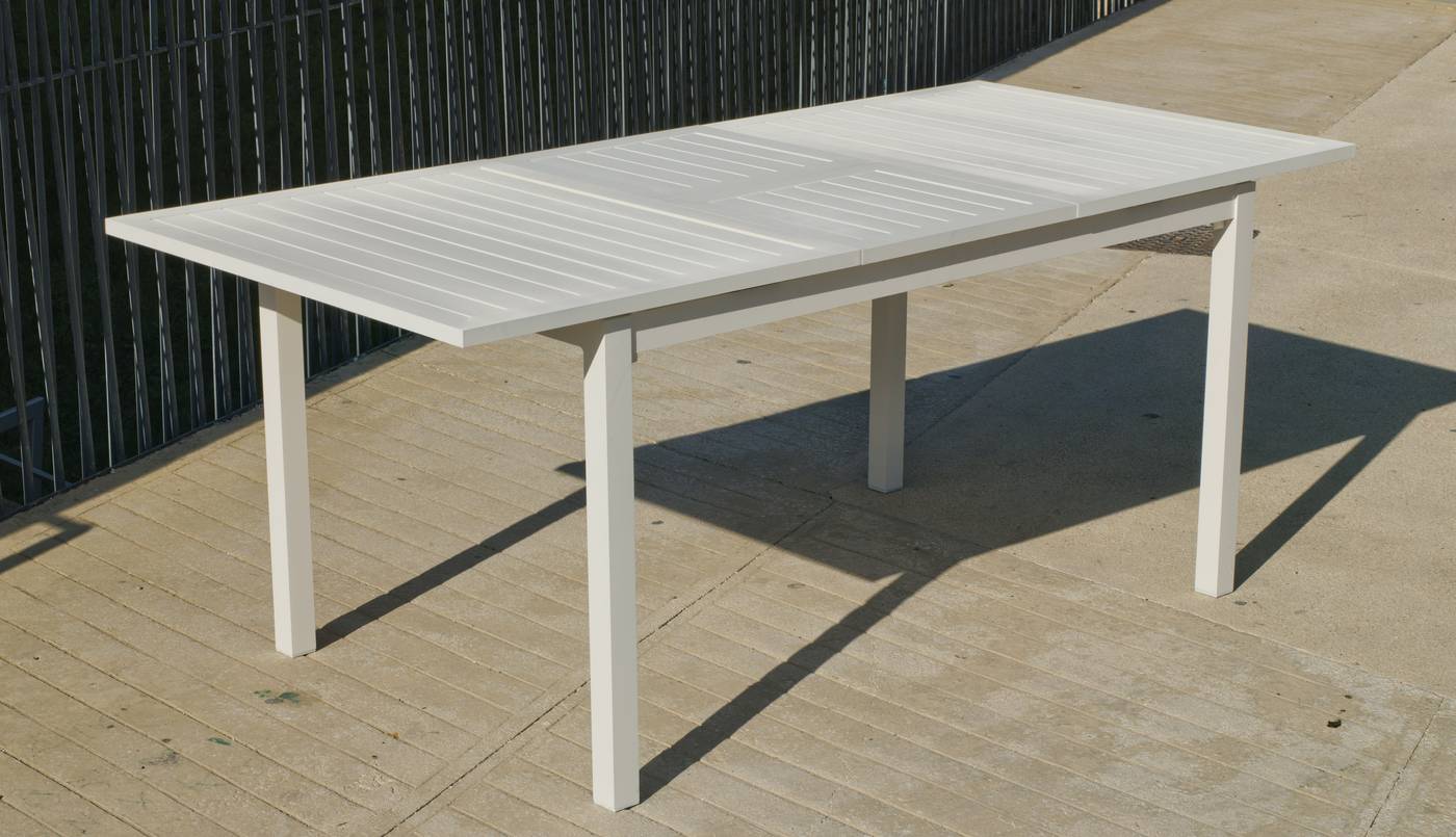 Set Aluminio Palma-170/220-8 - Mesa rectangular extensible de aluminio  con tablero lamas de aluminio + 8 sillones. Disponible en color blanco, antracita o champagne.