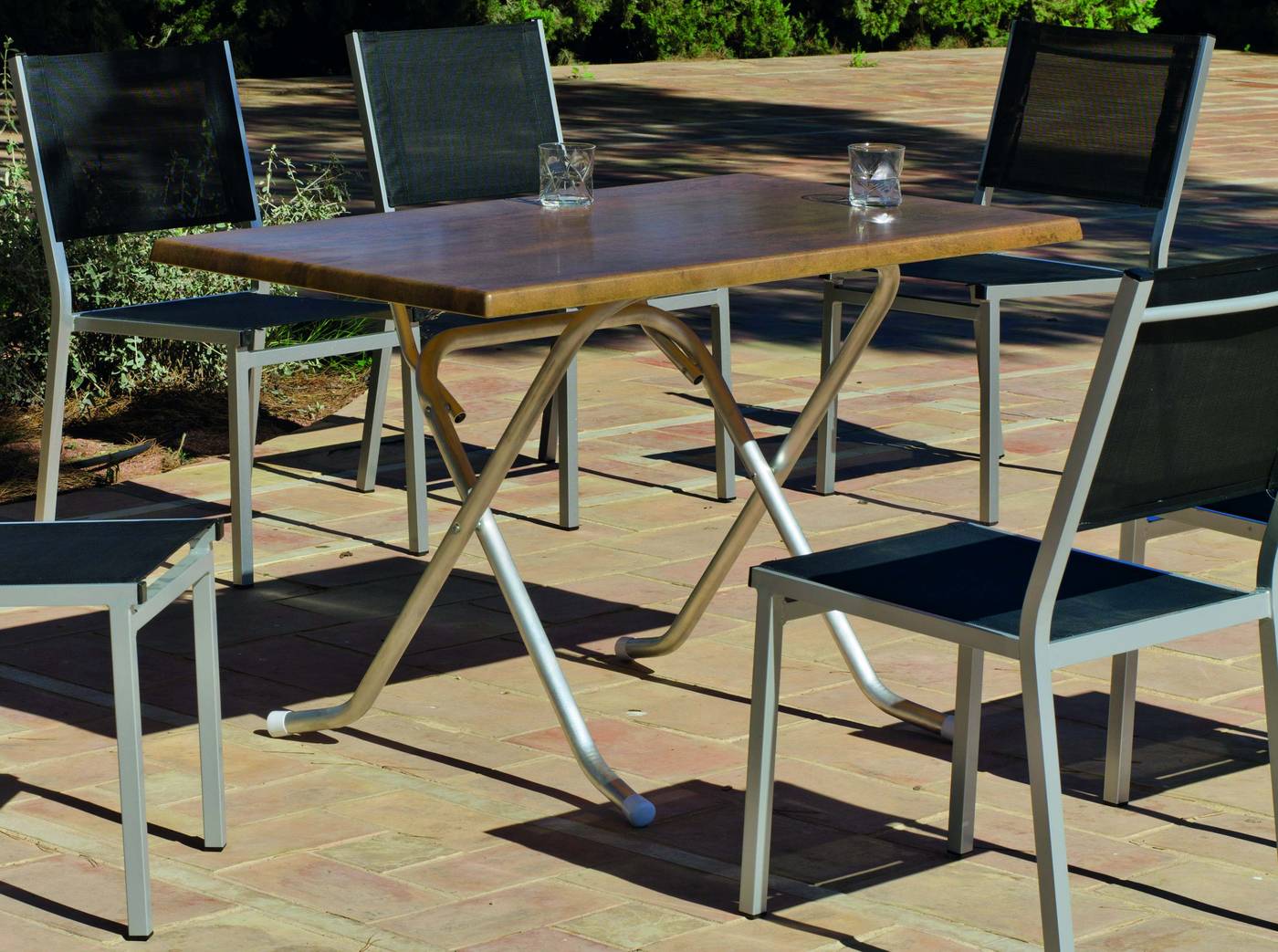 Set Aluminio Senia/Sion-120/6 - Conjunto aluminio: mesa rectangular plegable de 120 cm. con tablero de heverzaplus y 6 sillas de aluminio y textilen