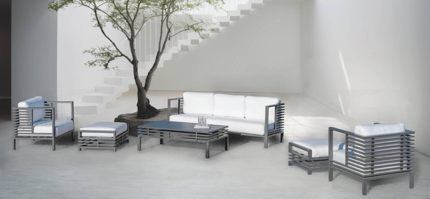 Conjunto luxe de aluminio: sofá de 3 plazas + 2 sillones + 1 mesa de centro + 2 reposapiés. De color blanco, antracita, marrón, champagne o plata.