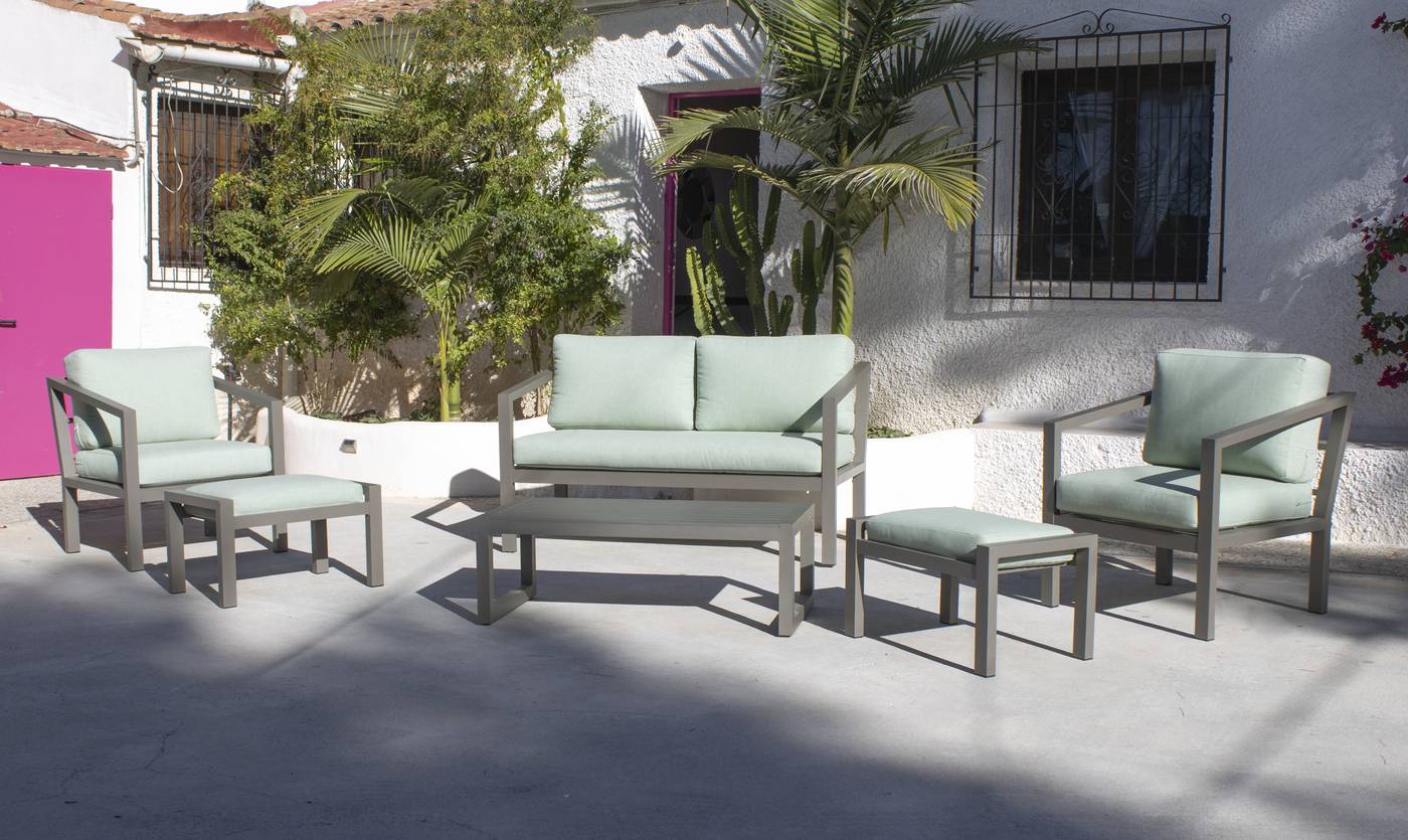 Conjunto de aluminio: sofá de 2 plazas + 2 sillones + 1 mesa de centro. Colores blanco, antracita, marrón, champagne o plata.