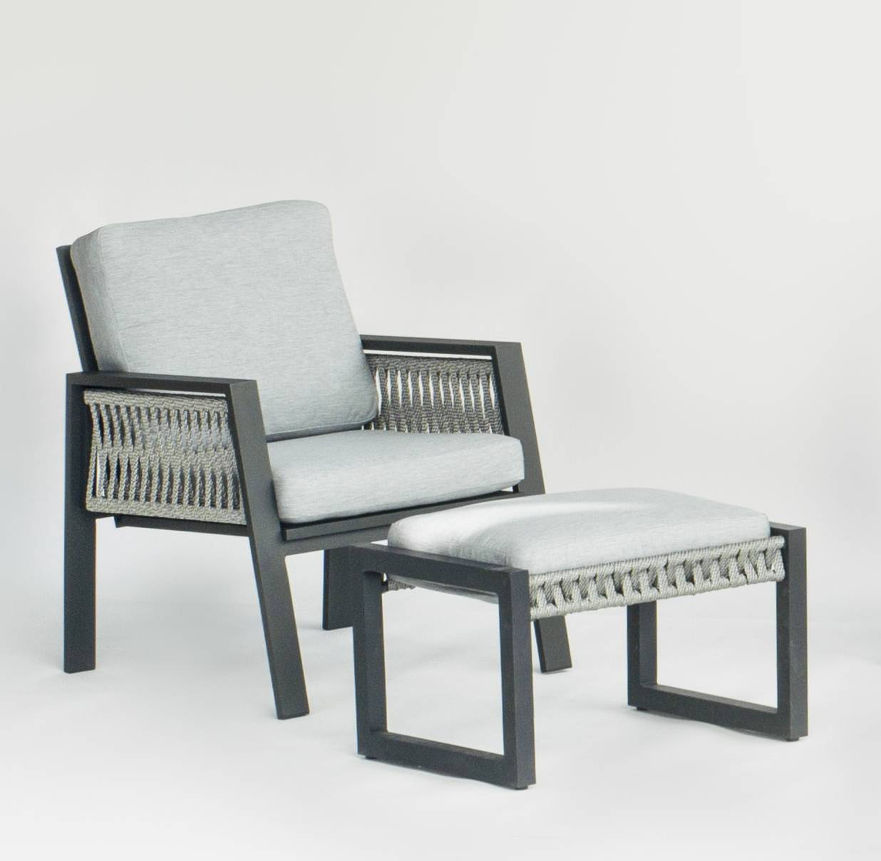 Set Aluminio Aldara-8 - Conjunto aluminio y cuerda: 1 sofá de 3 plazas + 2 sillones + 1 mesa de centro + cojines. En color blanco, gris, marrón o champagne.