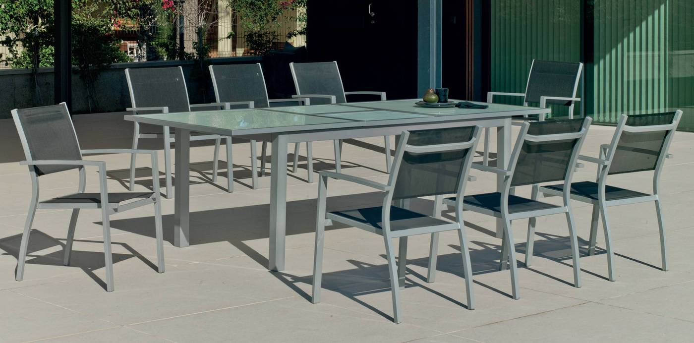 Conjunto de aluminio color plata: mesa extensible 150 a 200 cm. + 6 sillones apilables