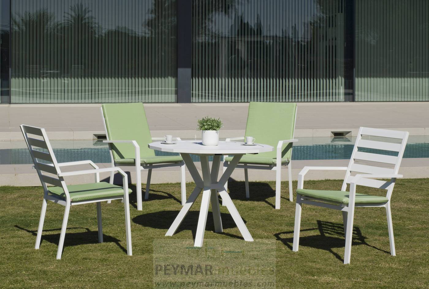 Set Aluminio Baracoa-Palma 110-4 - Moderno conjunto de aluminio luxe: Mesa de comedor poligonal de 110 cm. + 4 sillones de aluminio. Disponible en color blanco, antracita, champagne, plata o marrón.