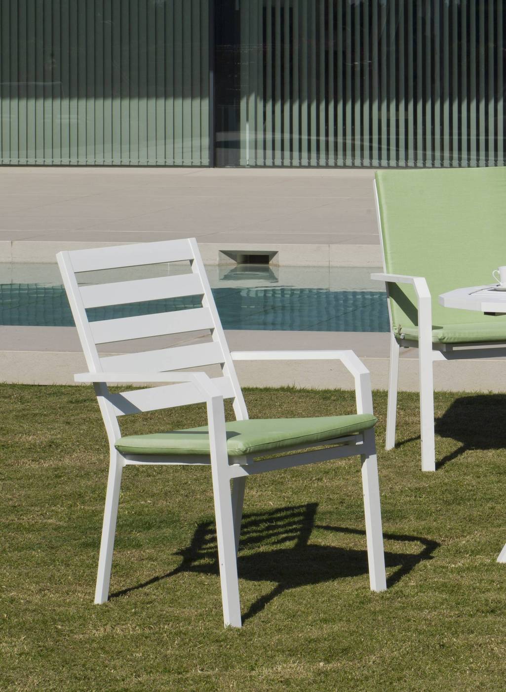 Set Aluminio Palma-Caravel 90-4 - Conjunto aluminio luxe: Mesa cuadrada 90 cm + 4 sillones. Disponible en color blanco, antracita, champagne, plata o marrón.