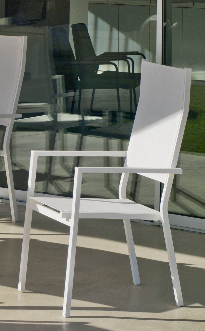 Set Aluminio Singapur-Janeiro 215-6 - Conjunto de aluminio: mesa extensible con tablero HPL + 6 sillones altos de textilen. Disponible en color blanco o antracita.