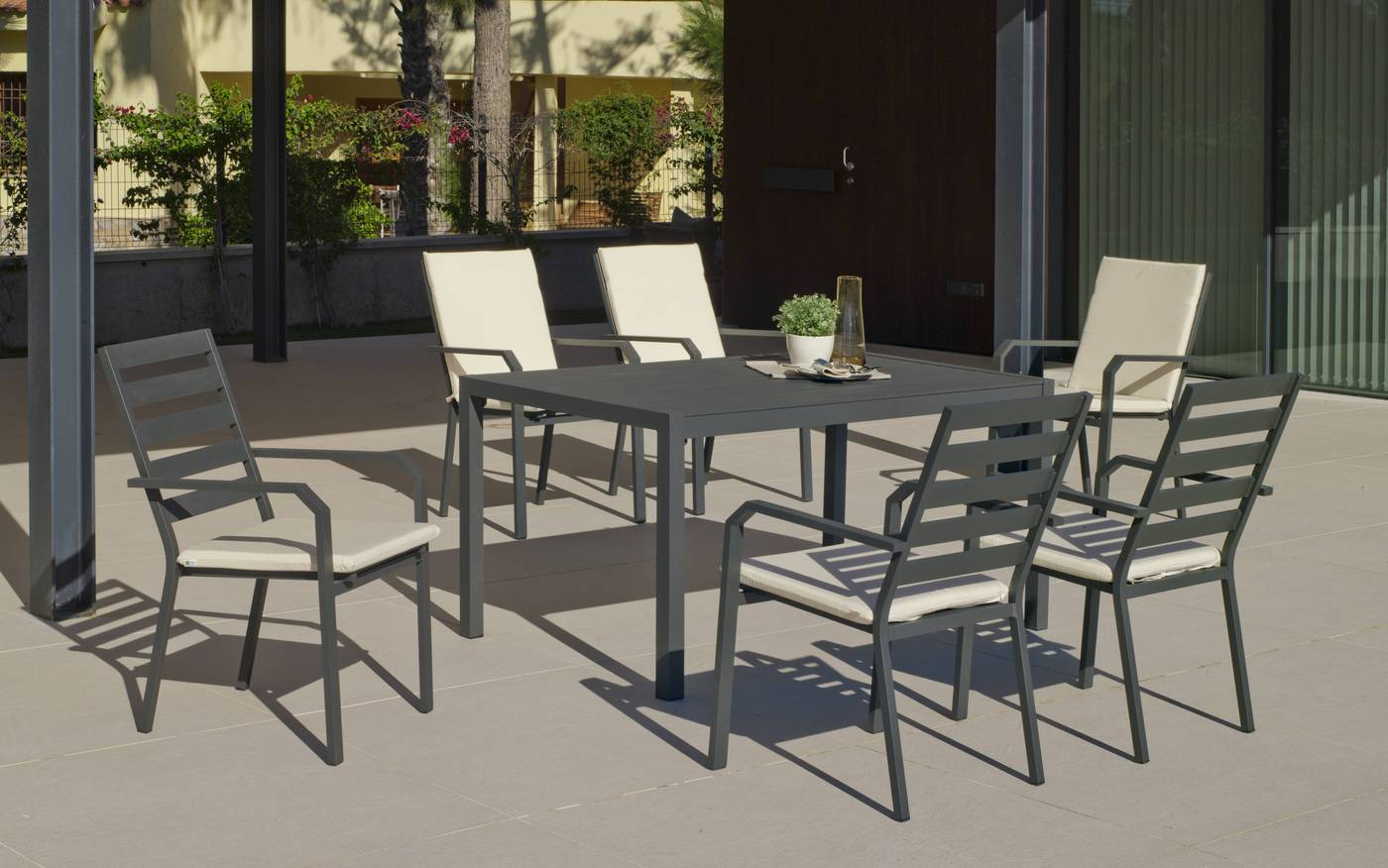 Set Aluminio Palma-Caravel 150-6 - Conjunto aluminio luxe: Mesa rectangular 150 cm + 6 sillones. Disponible en color blanco, antracita, champagne, plata o marrón.