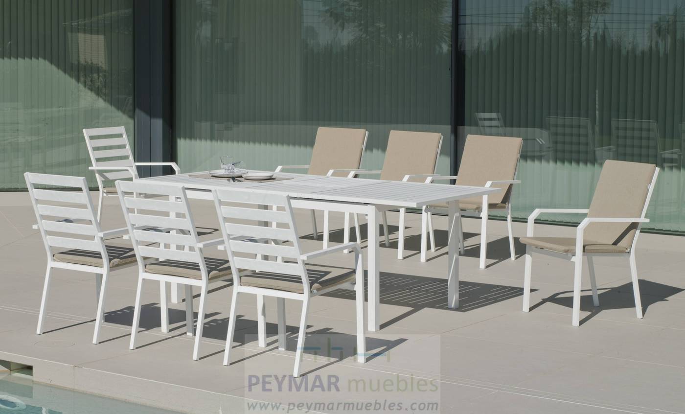 Conjunto de aluminio luxe: mesa extensible 170-220 cm. + 8 sillones. Disponible en color blanco, antracita, champagne, plata o marrón.