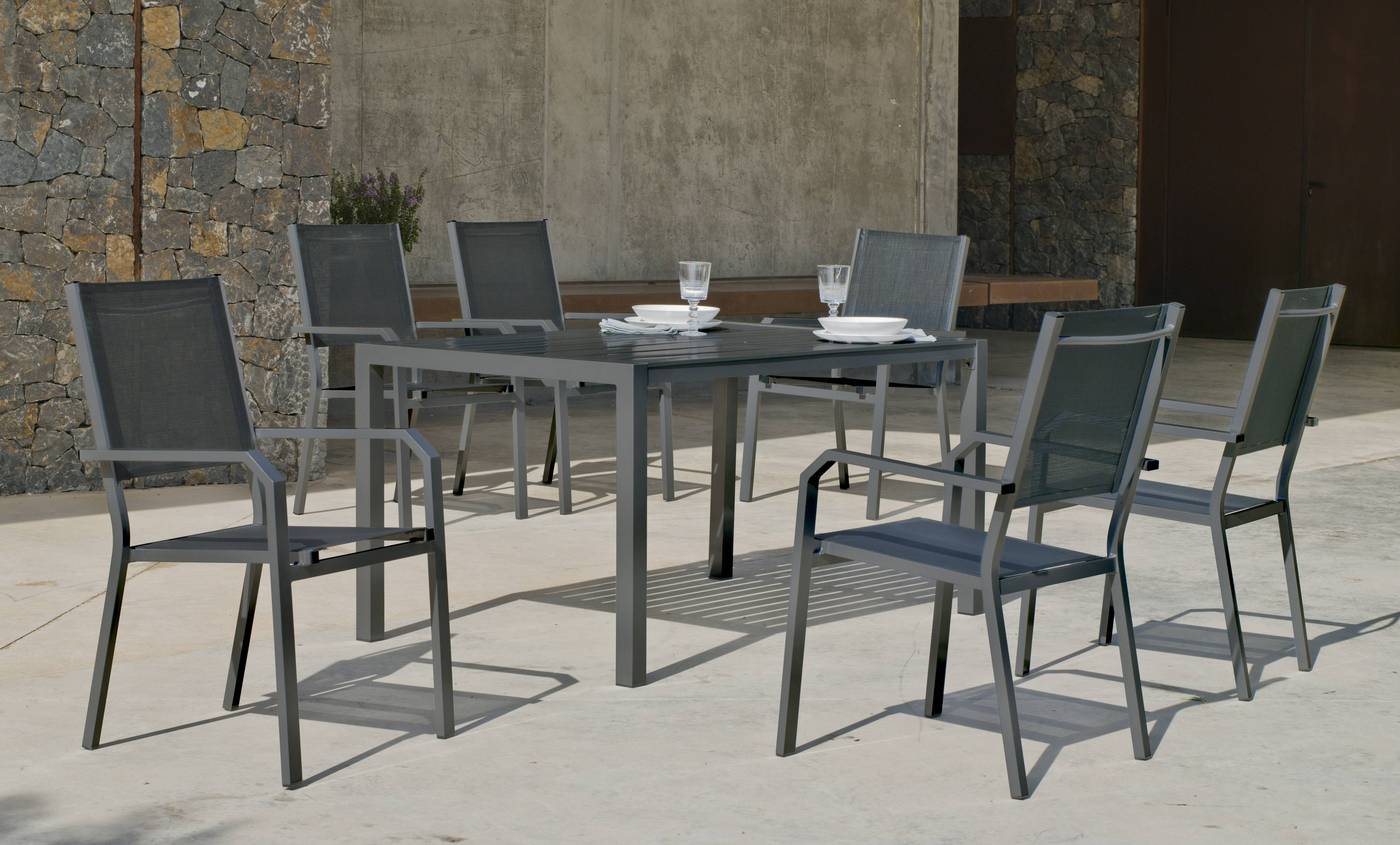 Conjunto aluminio luxe: Mesa rectangular 150 cm + 6 sillones de textilen. Disponible en color blanco, antracita, champagne, plata o marrón.